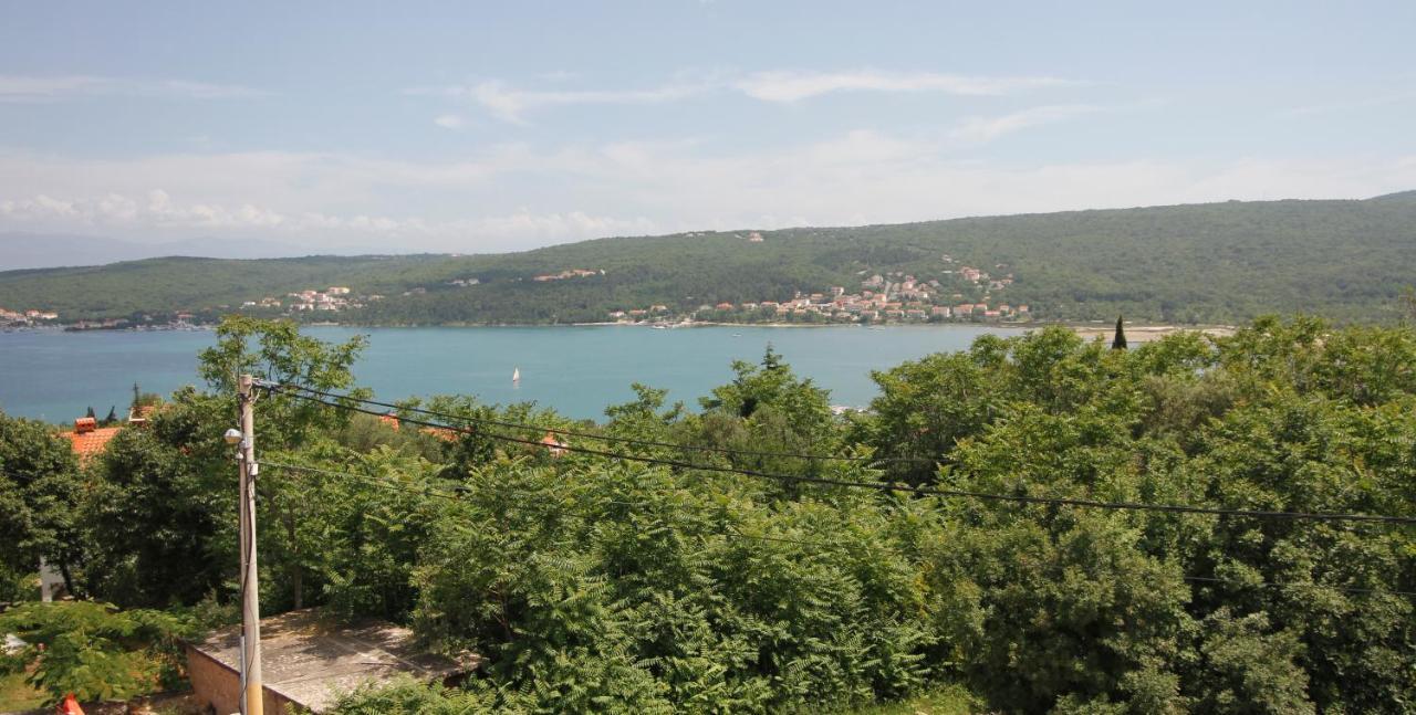 Apartments Klaudija Čižići 외부 사진