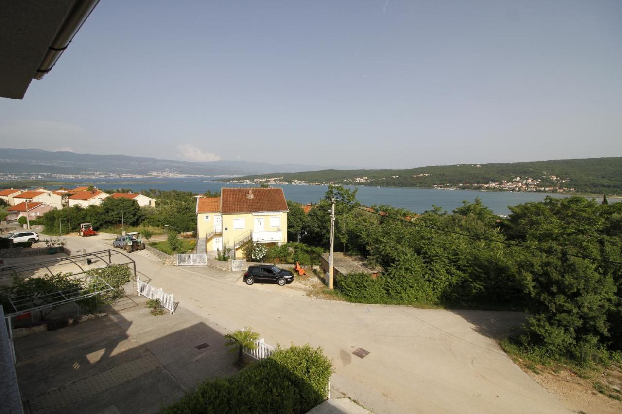 Apartments Klaudija Čižići 외부 사진