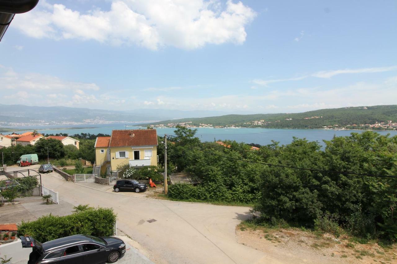 Apartments Klaudija Čižići 외부 사진